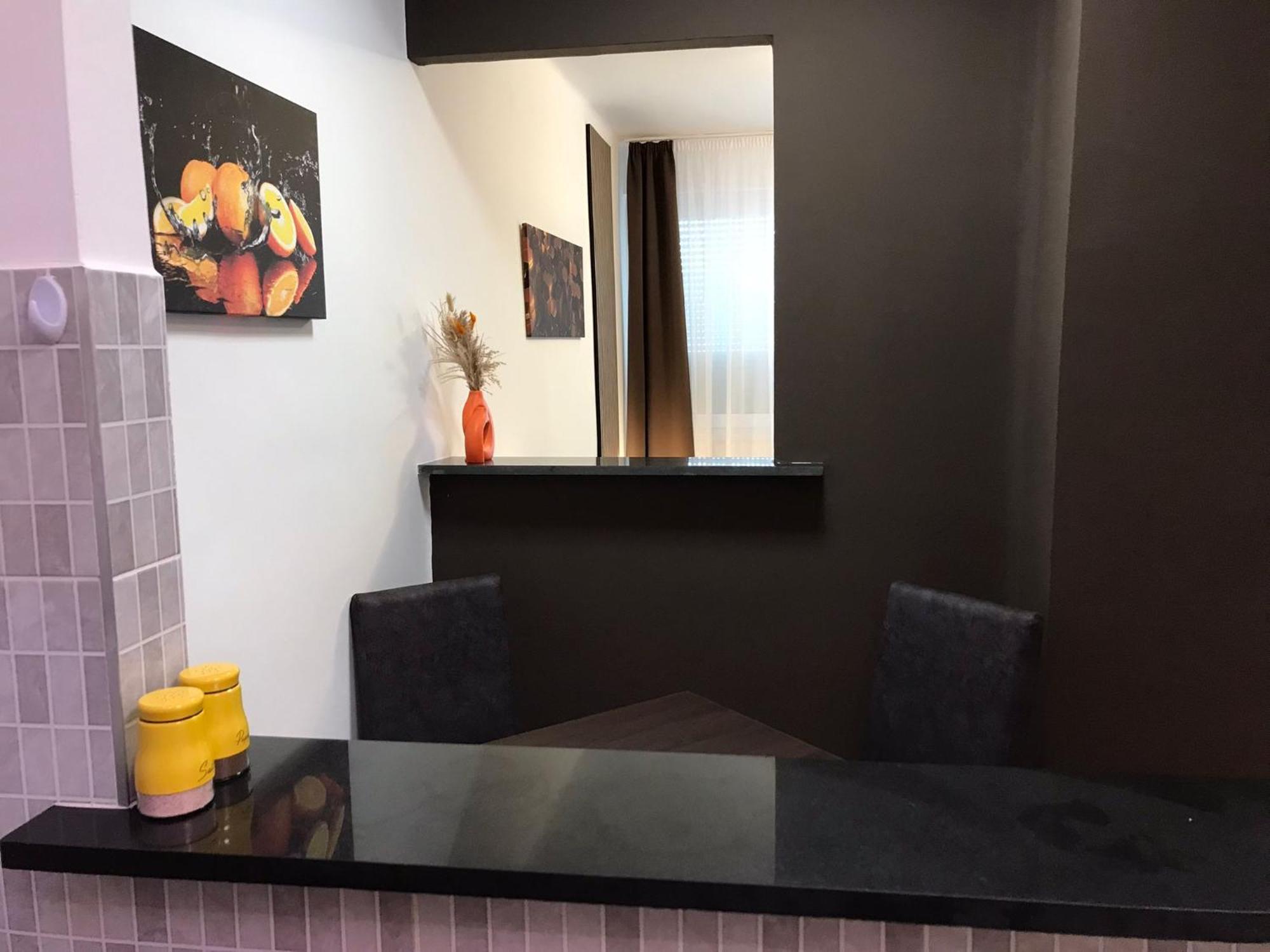 Centrum Apartman Sarospatak Luaran gambar