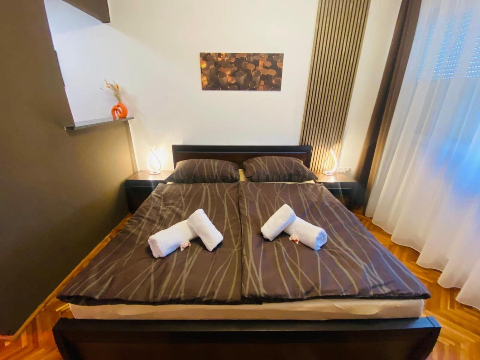 Centrum Apartman Sarospatak Luaran gambar