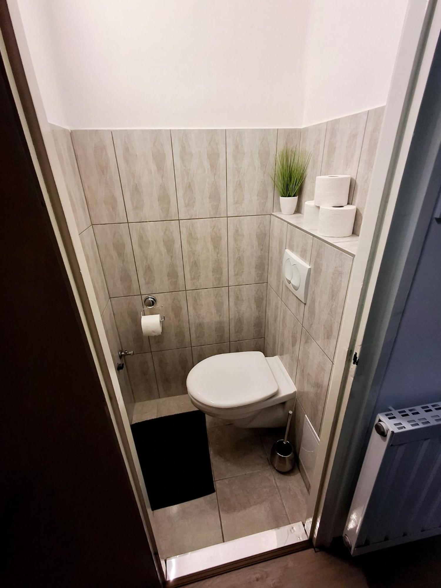 Centrum Apartman Sarospatak Luaran gambar