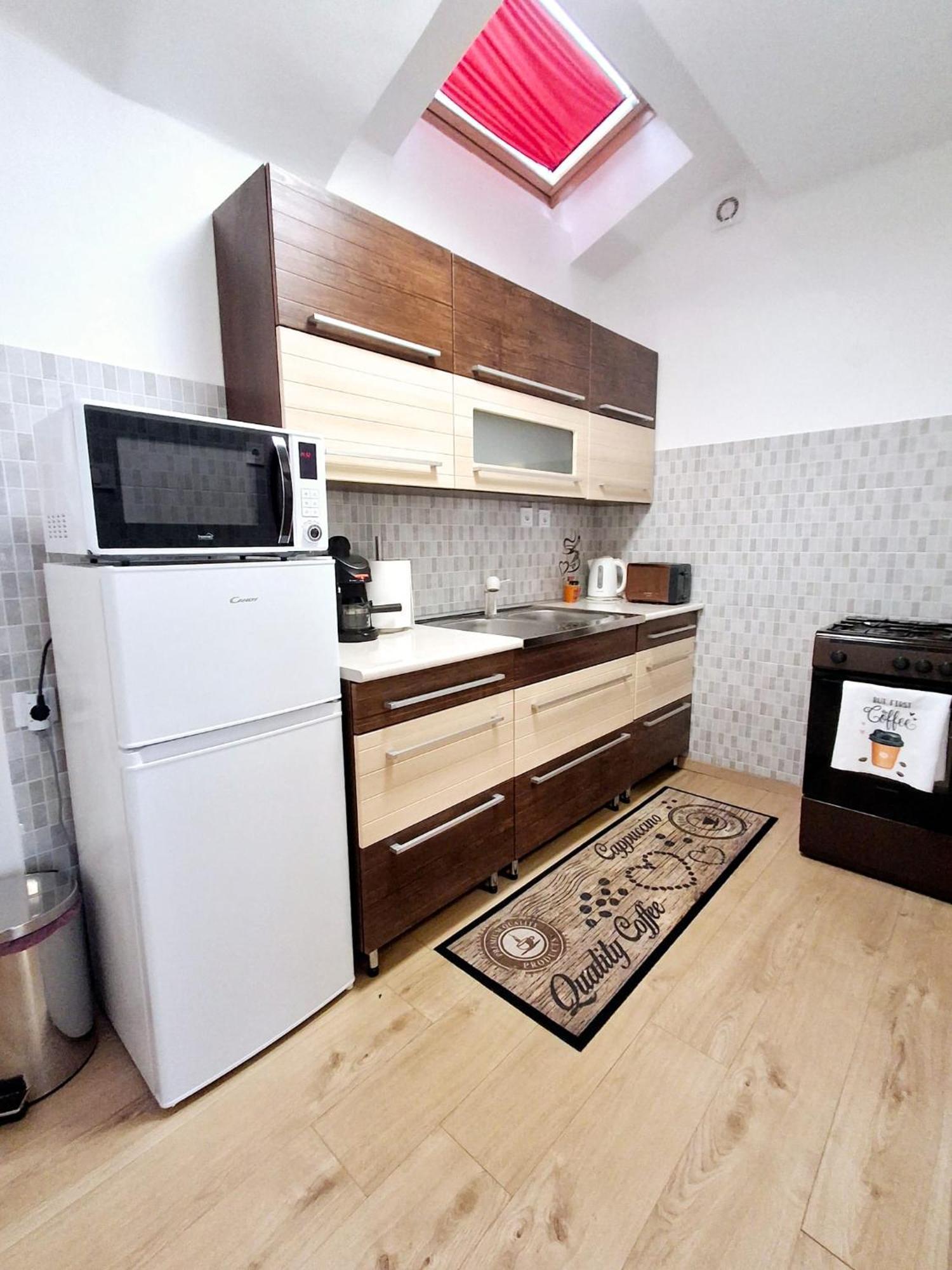 Centrum Apartman Sarospatak Luaran gambar